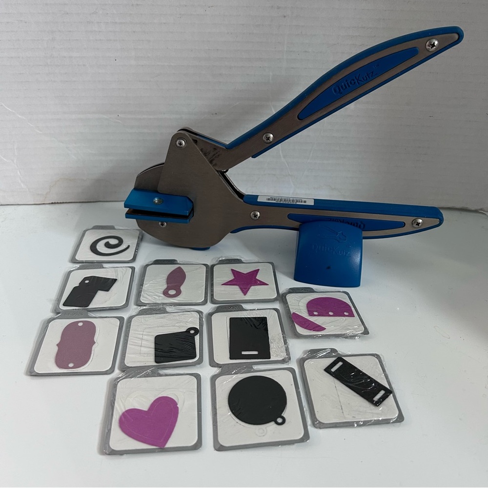 Quickutz BLUE Squeeze die cutting hand tool with cradle & 7-pc dies